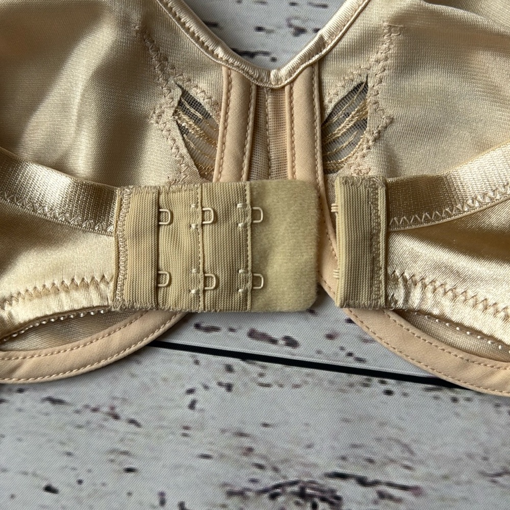 RARE Wonderbra Minimizer 3364 Butterfly Detail Bra Light Beige 34C NWT- Lot of 3 - Picture 10 of 13